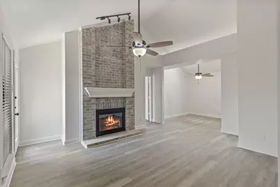 3701 Clover Hill Lane, Carrollton, TX 75007 - Photo 2
