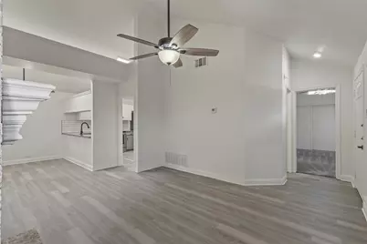 3701 Clover Hill Lane, Carrollton, TX 75007 - Photo 6