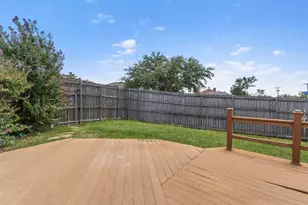 3701 Clover Hill Ln, Carrollton, TX 75007 - Photo 26