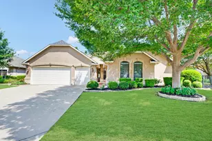 9905 Cypress St, Denton, TX 76207 - Photo 2