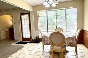 113 NE Timber Ridge Dr, Burleson, TX 76028 - Photo 12
