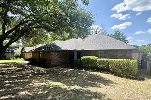 113 NE Timber Ridge Dr, Burleson, TX 76028 - Photo 36