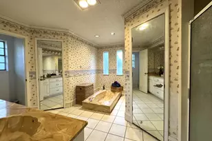 113 NE Timber Ridge Dr, Burleson, TX 76028 - Photo 24