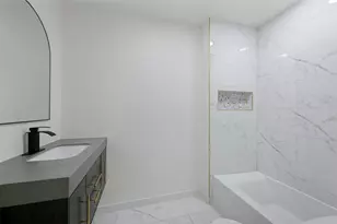 908 Raintree Rd, Fort Worth, TX 76103 - Photo 22