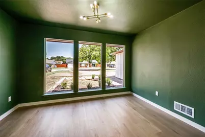 908 Raintree Road, Fort Worth, TX 76103 - Photo 16
