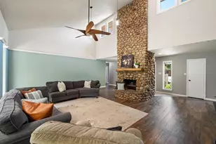 2211 Southcrest Dr, Arlington, TX 76013 - Photo 8