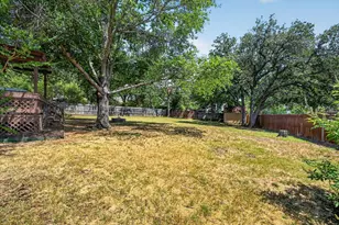 519 Fox Creek Ct, Denton, TX 76209 - Photo 38