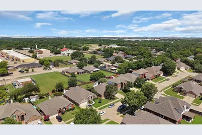 4677 Vespesian Lane, Grand Prairie, TX 75052 - Photo 4