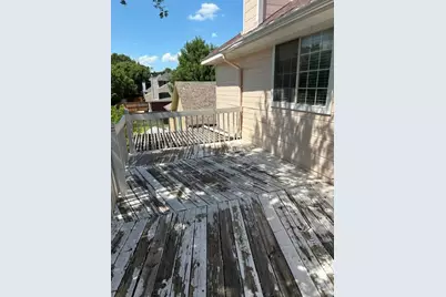 1826 Meadow Crest Drive, Grapevine, TX 76051 - Photo 32