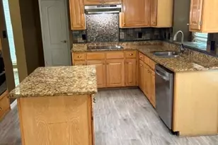 1826 Meadow Crest Dr, Grapevine, TX 76051 - Photo 14
