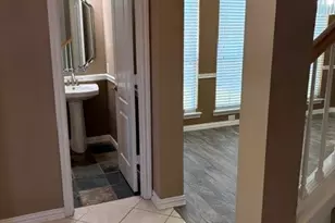 1826 Meadow Crest Dr, Grapevine, TX 76051 - Photo 4