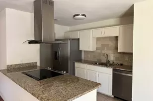 702 Meadowview Dr, Mansfield, TX 76063 - Photo 2