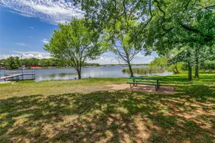 73 Live Oak St, Alvarado, TX 76009 - Photo 22