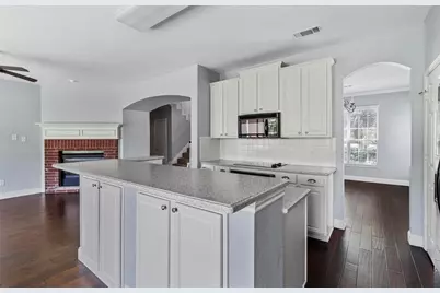 9669 Plains Circle, Frisco, TX 75033 - Photo 12