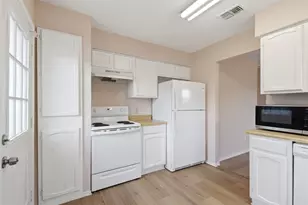 2901 Kathleen Ln, Euless, TX 76039 - Photo 12