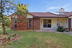 2901 Kathleen Ln, Euless, TX 76039 - Photo 1