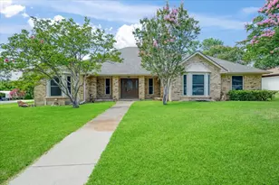 1621 Idlewood Dr, Sherman, TX 75092 - Photo 1