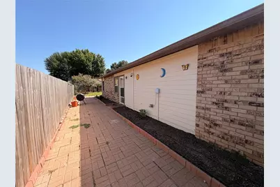3709 Pinewood Street, Bedford, TX 76021 - Photo 16