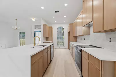 8260 Edgewater Drive, Frisco, TX 75034 - Photo 10