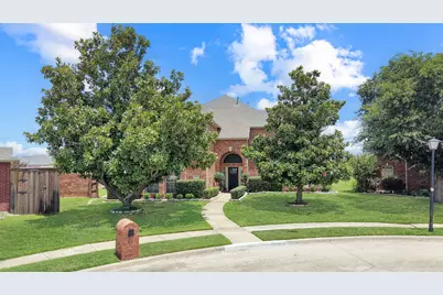 3936 Gillespie Drive, Carrollton, TX 75010 - Photo 2