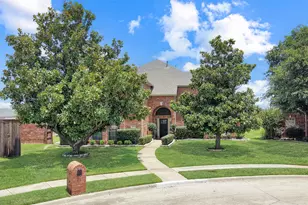 3936 Gillespie Dr, Carrollton, TX 75010 - Photo 2