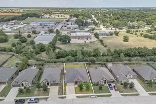 216 Ovaletta Dr, Justin, TX 76247 - Photo 40