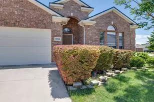 10826 Calderwood Ln, Fort Worth, TX 76052 - Photo 4