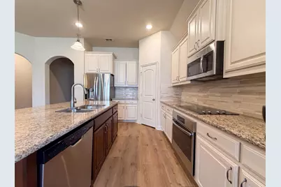 3005 S College Avenue, Decatur, TX 76234 - Photo 2