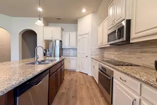 3005 S College Ave, Decatur, TX 76234 - Photo 2