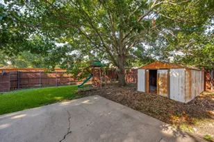 1142 Sicily Dr, Garland, TX 75040 - Photo 24