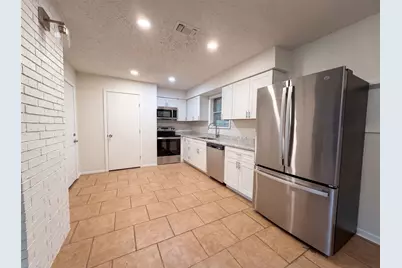 437 Denison Drive, Pottsboro, TX 75076 - Photo 6