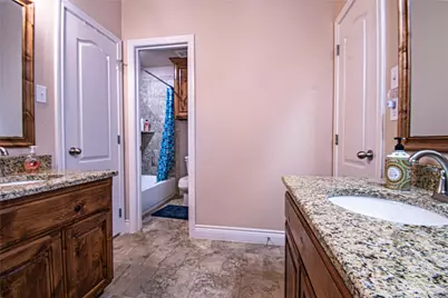 1009 Sky Court, Weatherford, TX 76085 - Photo 18