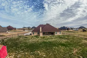 1009 Sky Ct, Weatherford, TX 76085 - Photo 24