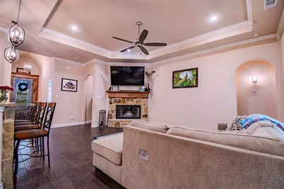 1009 Sky Court, Weatherford, TX 76085 - Photo 10
