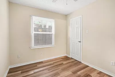 1811 Lipscomb Street, Fort Worth, TX 76110 - Photo 18