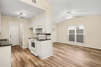 1811 Lipscomb Street, Fort Worth, TX 76110 - Photo 6