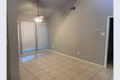 742 Hummingbird Circle, Lewisville, TX 75067 - Photo 4