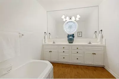 832 Wheelwood Drive, Hurst, TX 76053 - Photo 20