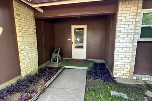 1117 High Point Rd, Arlington, TX 76015 - Photo 8
