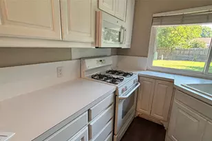 1117 High Point Rd, Arlington, TX 76015 - Photo 12