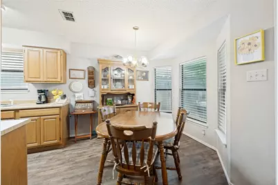1409 Lincolnshire Way, Fort Worth, TX 76134 - Photo 10