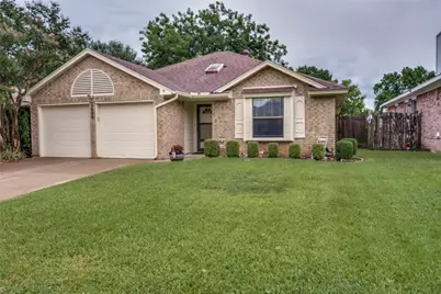 1409 Lincolnshire Way, Fort Worth, TX 76134 - Photo 1