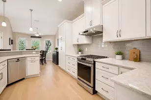 222 Hart Ct, Runaway Bay, TX 76426 - Photo 8