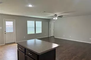 1804 Gayla Creek Dr, Little Elm, TX 75068 - Photo 12