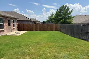1804 Gayla Creek Dr, Little Elm, TX 75068 - Photo 20