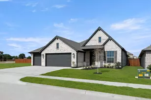 461 Carnero Dr, Granbury, TX 76048 - Photo 2