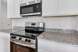 1933 Freeman St, Tyler, TX 75704 - Photo 8