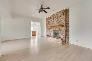 2623 Fallcreek Dr, Carrollton, TX 75006 - Photo 8