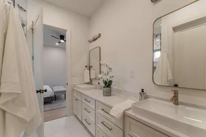 2001 Lucille Street, Dallas, TX 75204 - Photo 16