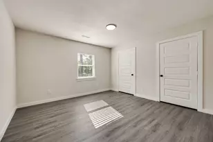 922 NE 33rd St, Grand Prairie, TX 75050 - Photo 10